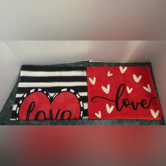 Be My Valentine!! Red Pom Pom Heart Wreath & Two Matching Heart Garden Flags - Picture 4 of 11